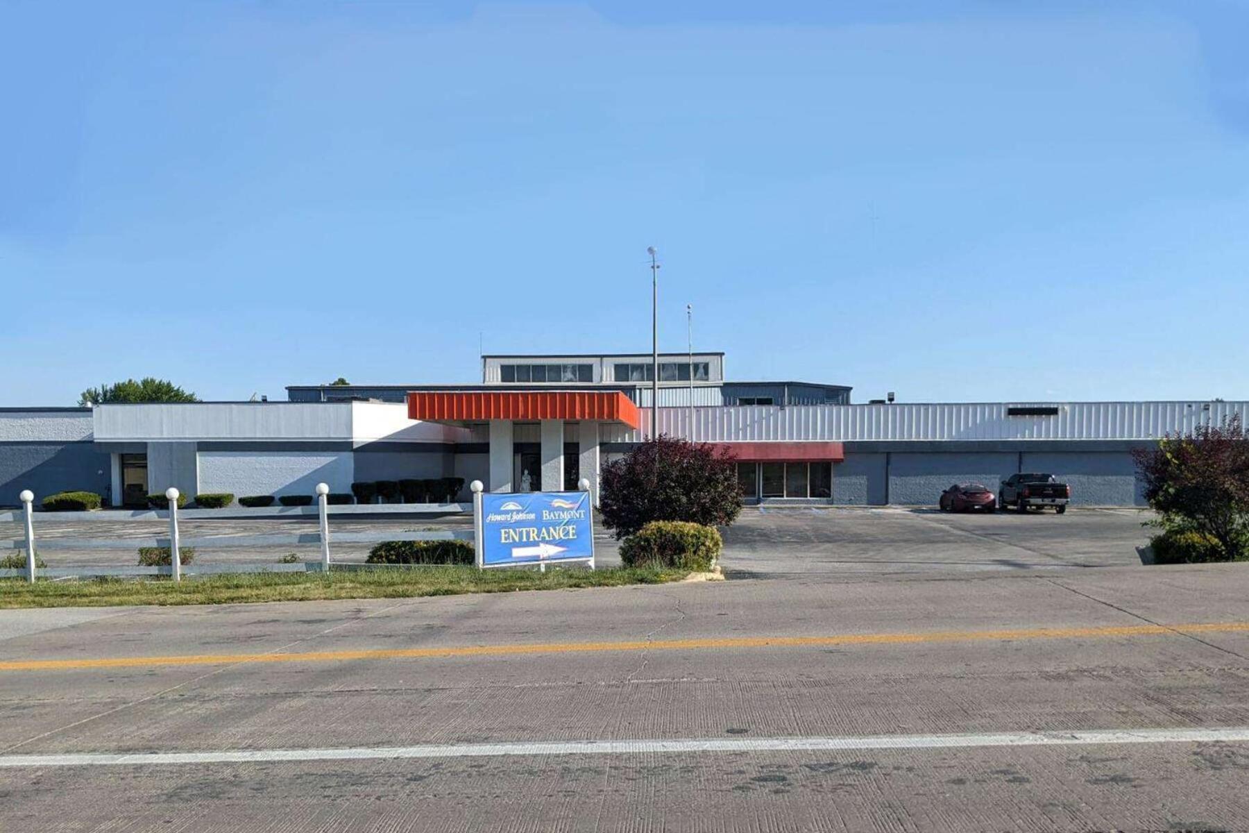 Baymont By Wyndham Hannibal Exterior photo